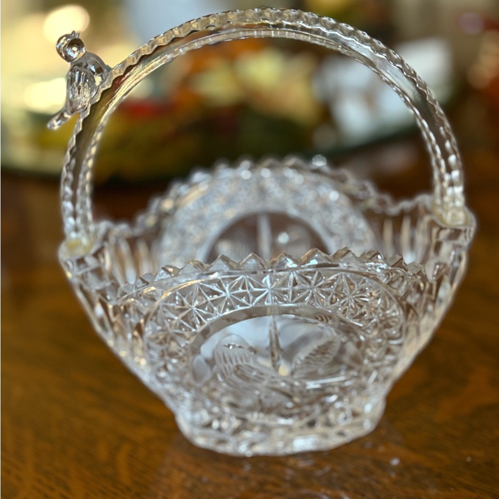 Antique Cut-glass Bird Elegant Crystal Basket with Handle